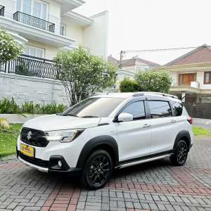 Jual bekas Km 5rbSuzuki XL7 Beta Hybrid 1.5 CVT Hybrid 2023,lokasi di Surabaya Kota