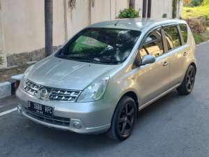 Jual bekas Livina XR Matic 2011 FULL RESTORASI,lokasi di Surabaya Kota