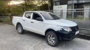 Jual bekas Mitsubishi Triton 2017 Diesel,lokasi di Tangerang Kab.