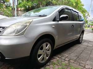 Jual bekas Nissan Grand Livina SV,lokasi di Jakarta Selatan