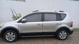 Jual bekas Nissan Livina 2011 Bensin,lokasi di Bogor Kab.