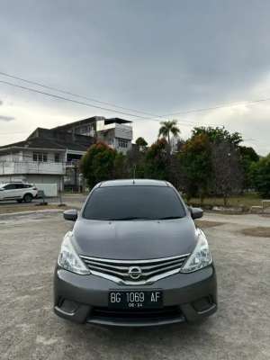 Jual bekas Nissan Livina AT sangat terawat,lokasi di Palembang Kota