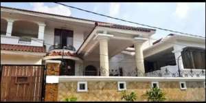 SEWA RUMAH LUAS DAN BERSIH DIKOMPLEK BUKIT CINERE INDAH TANGSEL , tersedia melalui melalui situs Olx