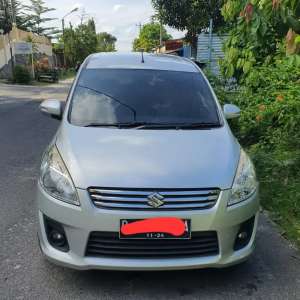 Suzuki Ertiga GX AT 2014 , tersedia melalui melalui situs Olx