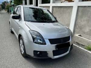 Suzuki Swift 2008 , tersedia melalui melalui situs Olx