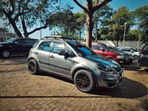 Suzuki SX4 2008 Manual , tersedia melalui melalui situs Olx