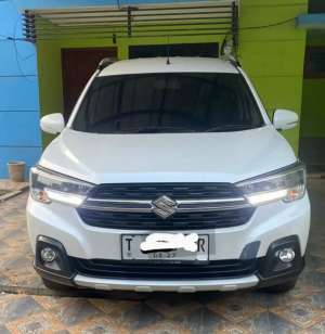 Jual bekas SUZUKI XL7 1.5 AT 2022 KM 26 RIBU PLAT T KARAWANG,lokasi di Depok Kota