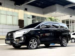 TOYOTA INNOVA REBORN 2.0 V AT BENSIN 2021 HITAM , tersedia melalui melalui situs Cintamobil