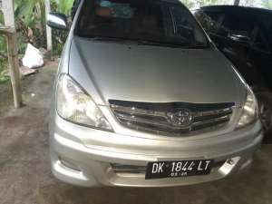 Toyota Kijang Innova 2010 Diesel , tersedia melalui melalui situs Olx