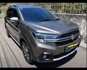 Jual bekas XL7 Beta AT 20222021 Grey 1tgn original,lokasi di Bandung Kota