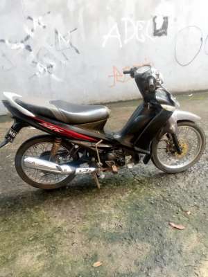 Jual bekas Yamaha Vega ZR surat lengkap,lokasi di Jakarta Utara