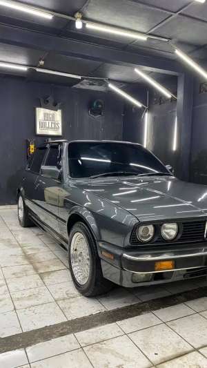 Jual bekas BMW e30 1990 Grey,lokasi di 