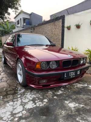 Jual bekas E34 530i v8 Manual 1995,lokasi di 