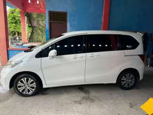 Jual bekas Freed PSD 2014 type E,lokasi di 
