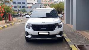 Jual bekas Kia Seltos EX Plus 2021 putih sunroof tangan pertama dari baru cash kredit bisa dibantu,lokasi di DKI Jakarta