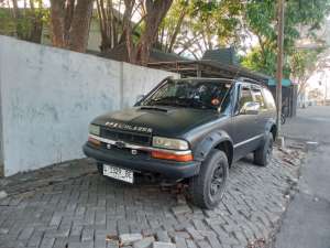 Opel Blazer Montera 2002 lokasi di Pabean Cantian, tersedia melalui melalui situs Lacakharga
