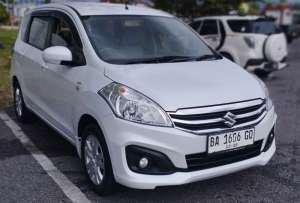 Jual bekas Suzuki Ertiga GL MT 2018,lokasi di Sumatera Barat