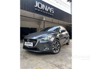 2017 Mazda 2 1.5 R Hatchback Skyactive Siap Pakai CashCredit , tersedia melalui melalui situs Carmudi