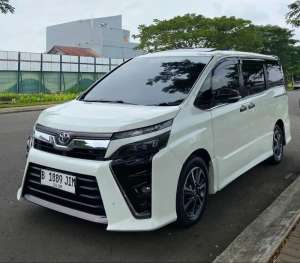 Jual bekas Voxy automatic 2018,lokasi di 