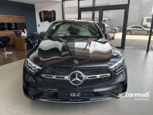 2024 Mercedes-Benz GLC300 2.0 AMG Line 4MATIC Coupe , tersedia melalui melalui situs Carmudi