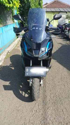 ADV 160 CBS ISS 2022 HITAM lokasi di Cimahi Tengah, tersedia melalui melalui situs Olx