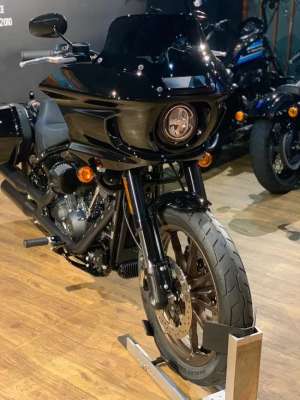 All new Low rider ST 117 VIN 2024 vivid black lokasi di Denpasar Selatan, tersedia melalui melalui situs Olx