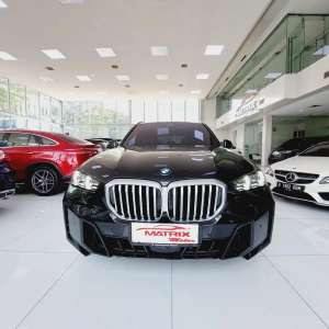 BMW X5 M SPORT 40i 2024 KONDISI SUPER W X5 2024 , tersedia melalui melalui situs Olx