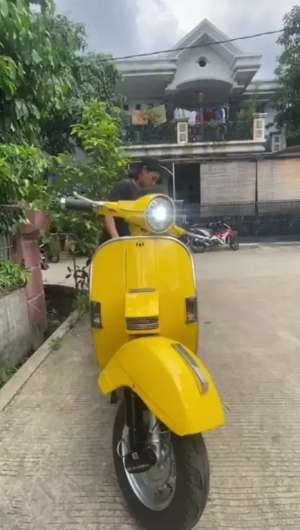 Dijual cepat aja Vespa Exlusive 2 1994 lokasi di Bekasi Timur, tersedia melalui melalui situs Olx