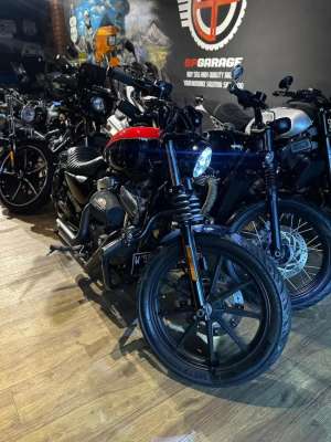 H-D Sportster Nightster 1200 Mabua rare color super low odo acc hedon lokasi di Denpasar Selatan, tersedia melalui melalui situs Olx