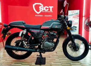 Jual Cpt 90LikNew KM1Rb PjkMei25 BENELLI MOTOBI 152 CAFE RACER 2022 lokasi di Cempaka Putih, tersedia melalui melalui situs Olx