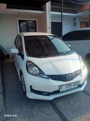 Jual bekas Jual HONDA JAZZ RS 2013 Matic,lokasi di 