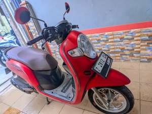 Jual Honda Scoopy mulus lokasi di Cimanggung, tersedia melalui melalui situs Olx