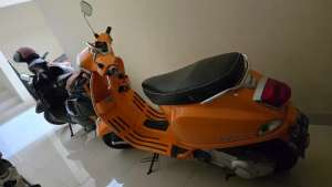 Jual Santai Vespa S150 2012 lokasi di Antapani (Cicadas), tersedia melalui melalui situs Olx