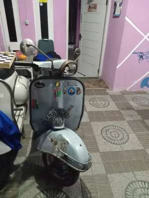 Jual vespa bajaj lokasi di Sedayu, tersedia melalui melalui situs Olx
