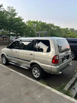 Jual bekas Lowkm Isuzu Panther LS Turbo 2008 antik manual diesel solar TT innova,lokasi di 