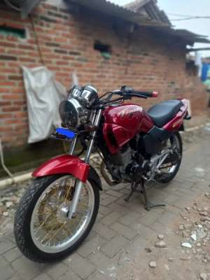 Motor Bekas Honda lokasi di Curug, tersedia melalui melalui situs Olx