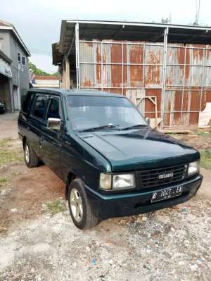 Mulus IstimewaIsuzu Panther Royale 2.5 Manual Diesel Hijau 1997 , tersedia melalui melalui situs Olx