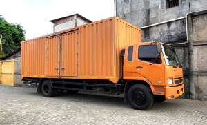 Jual bekas MULUSbanBARU MURAH Mitsubishi Fuso engkel 4x2 SL bak besi 2020Kabin mulus terawatBan tebal dan,lokasi di DKI Jakarta