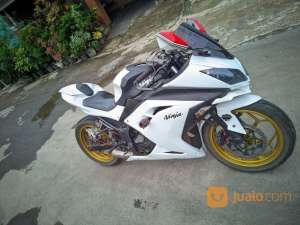 Ninja 250 fi plat Z lok bandung , tersedia melalui melalui situs Jualo