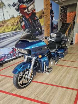 Road Glide Ultra Limited 2022 lokasi di Buahbatu (Margacinta), tersedia melalui melalui situs Olx
