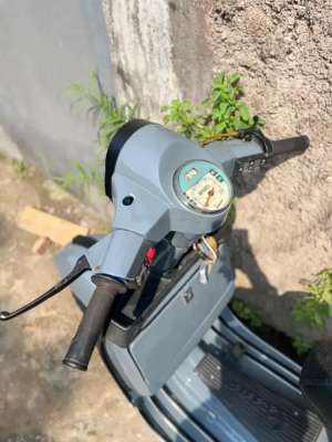 Vespa new PX basic exclusive 99 lokasi di Cileungsi, tersedia melalui melalui situs Olx