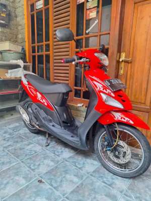 yamaha mio sporty lokasi di Cibeunying Kaler, tersedia melalui melalui situs Olx