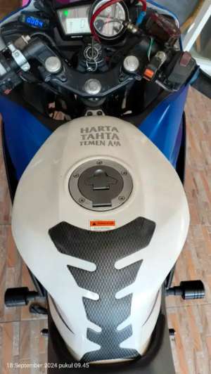 YAMAHA R152014, SIAP PAKAI , KM RENDAH , PAJAK BARU lokasi di Semarang Tengah, tersedia melalui melalui situs Olx
