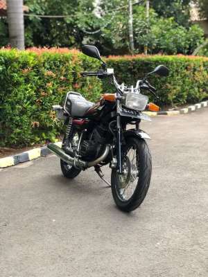Yamaha RX King 2001 lokasi di Ciputat Timur, tersedia melalui melalui situs Olx