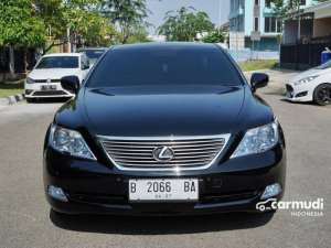 2009 Lexus LS460L 4.6 SedanKM 64 RB LOW ASLI , tersedia melalui melalui situs Carmudi