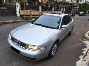 Jual bekas Audi A4 2002 CBU Special Edition Sun Roof Jok Klt Sport Steering Original Km 84rb B GENAP Pjk APR 25,lokasi di DKI Jakarta