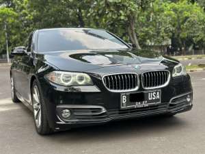 BANTING HARGA BMW 520I 2016 AT HITAM UNIT SIAP PAKAI , tersedia melalui melalui situs Cintamobil