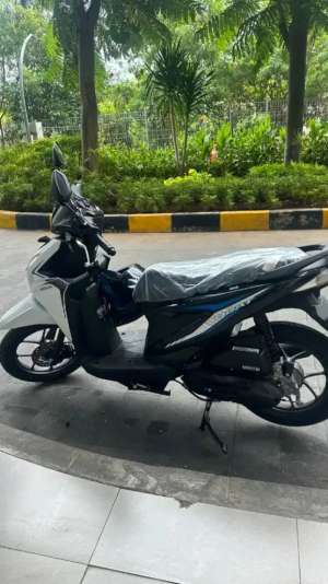 Baru lahir beat new km 0 stnk bpkb dah ready siap gass lokasi di Johar Baru, tersedia melalui melalui situs Olx
