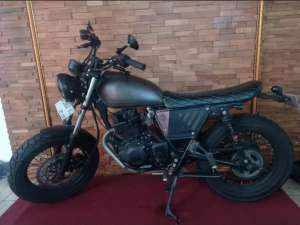 Jual bekas Basic Thunder 250 CBU th 2000,lokasi di Manahan