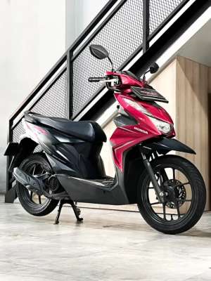 Beat Cbs Iss 2021 Magenta Black.Odo 15rb km.Nopol N Gilbert lokasi di Blimbing, tersedia melalui melalui situs Olx